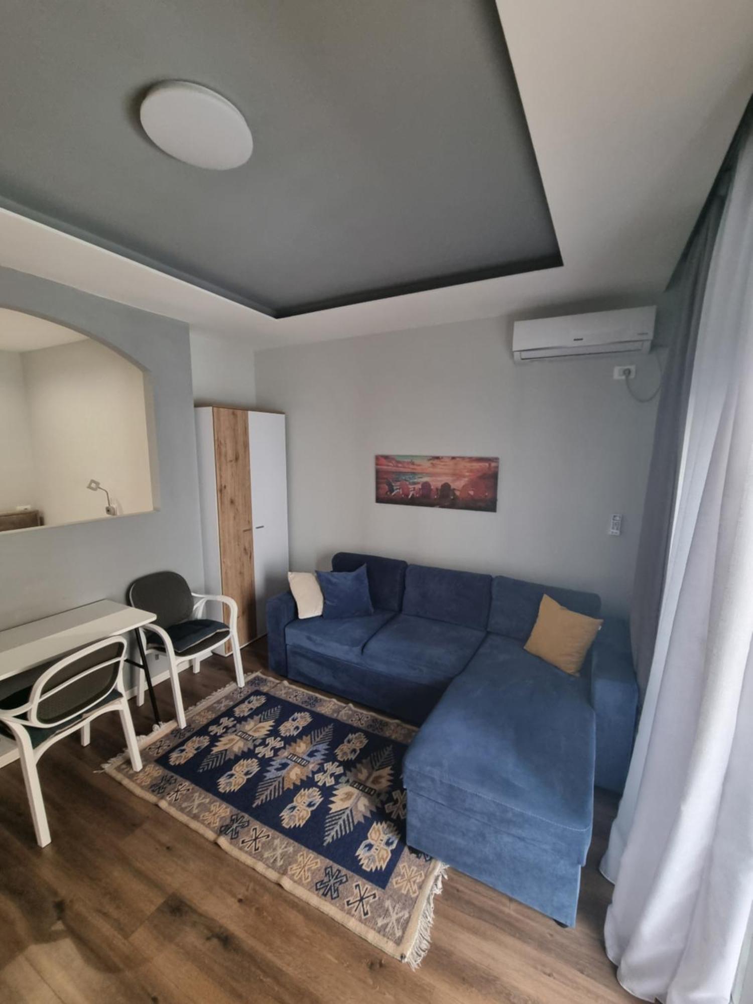 City Beachfront Apartments Влёра Экстерьер фото