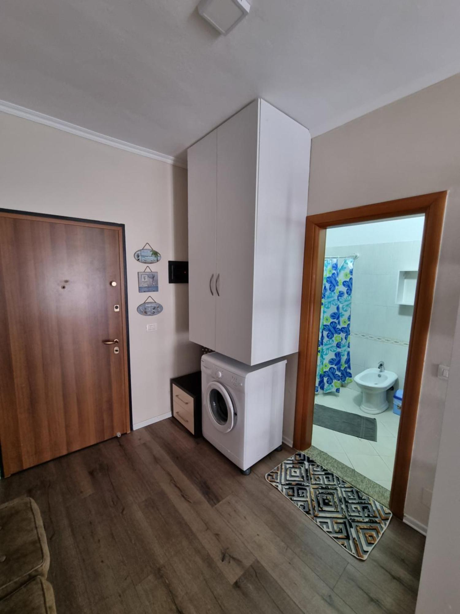 City Beachfront Apartments Влёра Экстерьер фото