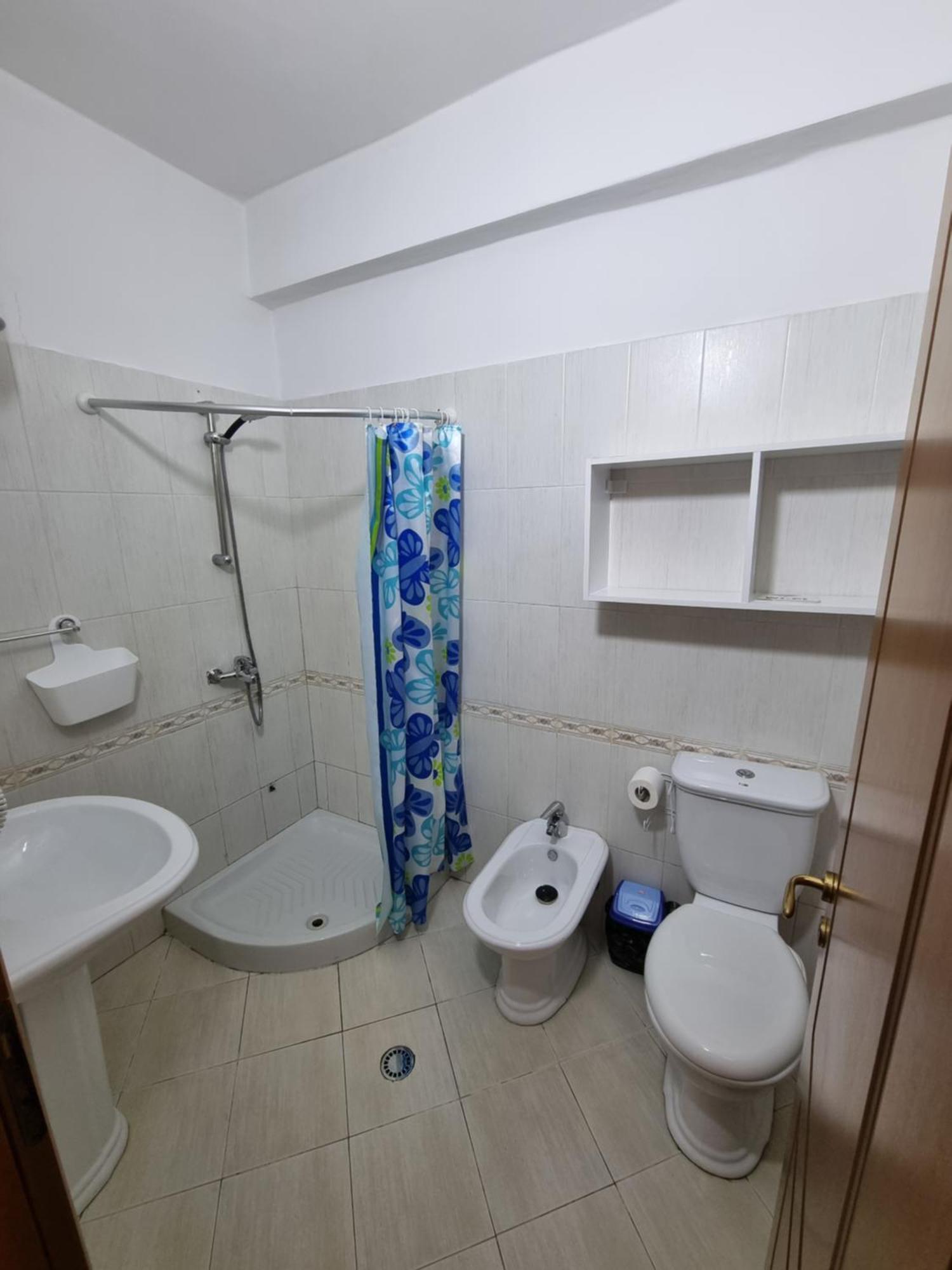 City Beachfront Apartments Влёра Экстерьер фото